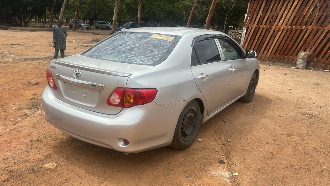 Toyota Corolla annee 2010 – Occasion Disponible a Niamey Dedouanee Avril 2026. Contactez nous pour plus d'info - Image 5