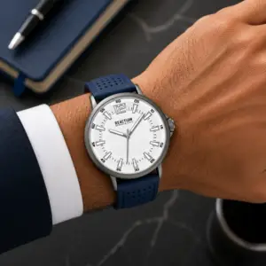 Montre HOMME avec bracelet en silicone bleu perforé, 44 mm Kenneth Cole Reaction Numero : 674