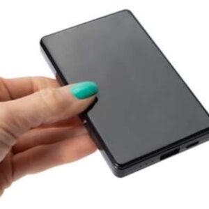 Batterie Externe (POWER BANK)Slim 6000 mAh.Fine, légère et facile à transporter, la batterie externe Slim est idéale pour recharger votre téléphone à tout moment.