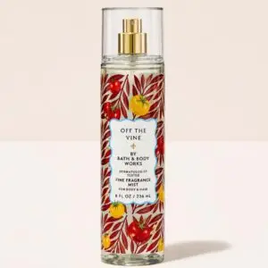 Restez séduisante toute la journée avec  Bath & Body Works Off the Vine Fine Fragrance Mist Contenance : 236 mL